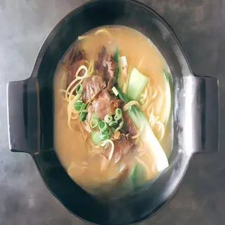 Caldo De Tallarines