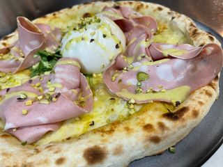 Pizza Gourmet Pistacho (30 Cm.)