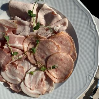 Мʼясне асорті 