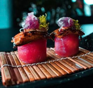 Gunkan Akemi 2 Unidades