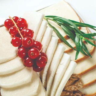 შებოლილი სულგუნი