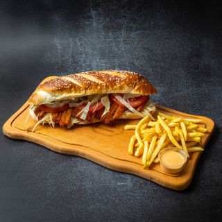 Hrskavo pilence sendvič