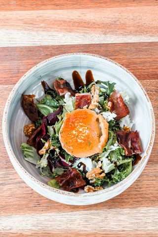 Ensalada De Queso De Cabra