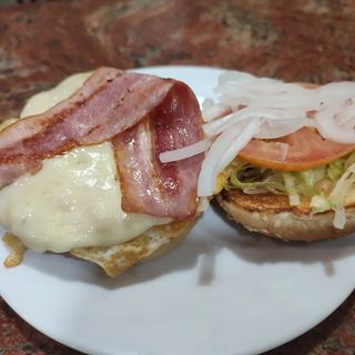 Hamburguesa De Pollo Completa