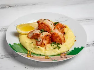 Смажені хвости креветок з картопляним пюре (180/15g)