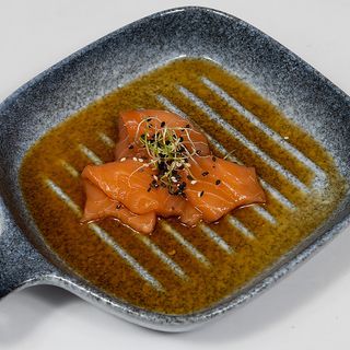 123.- Carpaccio de Salmón(4U)