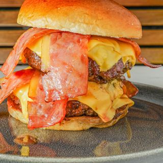 Burger La Carnívora