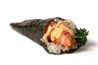 Temaki spicy salmon