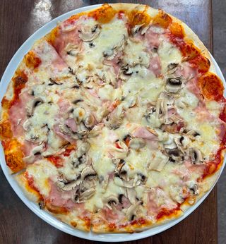 Prosciuto e funghi 500 gr.