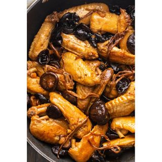 Chicken/Pork with Black Mushrooms