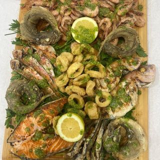 1kg Pescado Variado Frito y a la plancha 