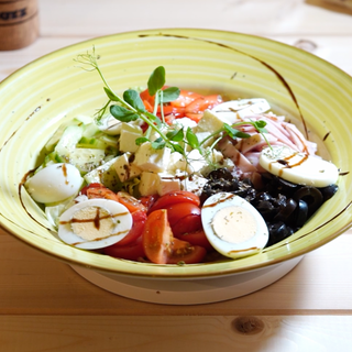 Salată Bulgărească