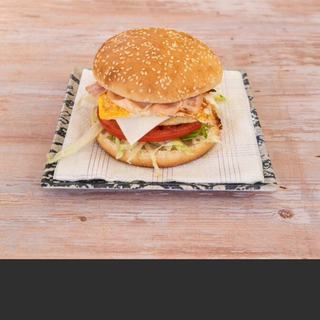 25. Hamburguesa Completa