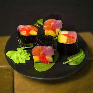 Uramaki Sem Arroz (8 Peças)