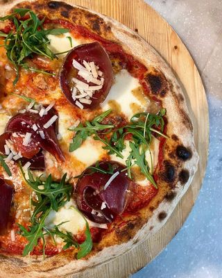 Pizza bresaola