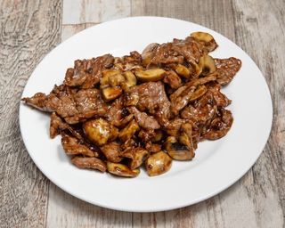 Ternera Salteada Con Champiñones