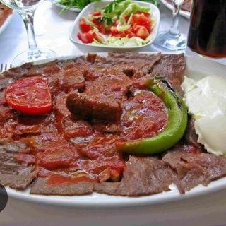 Plato ISKANDER KEBAB 