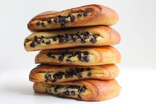 Pain Suisse (3 pieces)