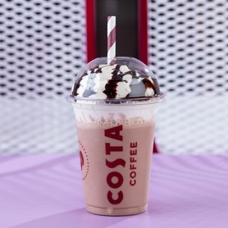 შოკოლადის ფრაპე საშუალო ზომა