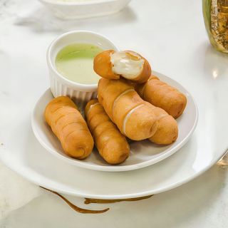 Tequeños Caseros De Queso (6 Uds.)