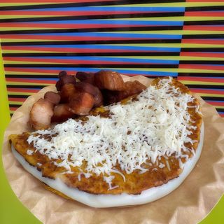 Cachapa con cochino frito