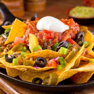 Brocheta de pollo yakitori 