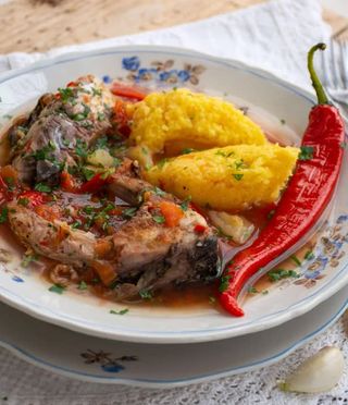 Saramură de crap cu mămăluguță