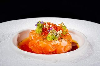 039 Tartare salmon ponzu