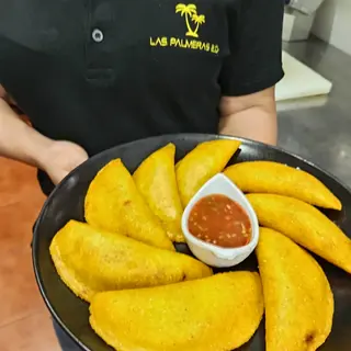 6 Empanadas de Pollo