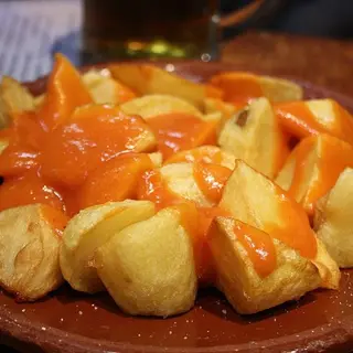 Bravas, Bravas