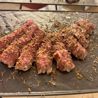 Tagliata di manzo al tartufo nero di Norcia 