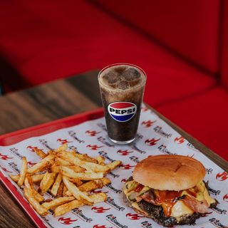 Menú Doble Cheese Bacon Burger