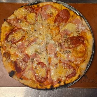 Pizza Quattro Staggioni