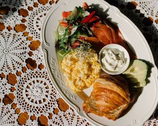 Яйця скрембл з лососем