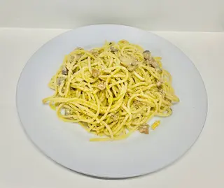 Spaghetti a la carbonara