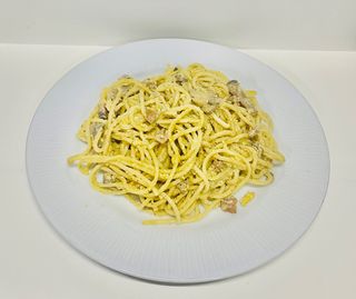 Spaghetti a la carbonara