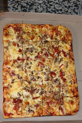 Piza domaćica za 2 osobe 40x30 ŠUNKA