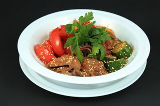 Салат с языком и перцем (250 гр.)