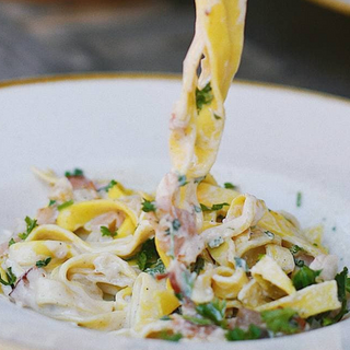 Курячий бульйон + тальятеле з шинкою та Горгонзолою