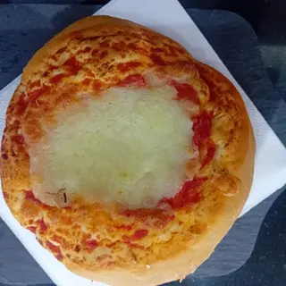 Pizza Margherita tonda