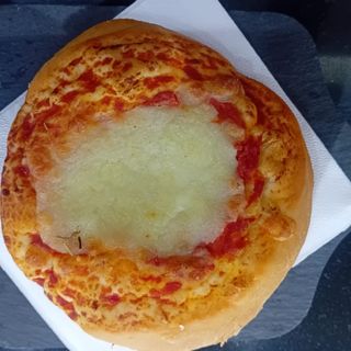 Pizza Margherita tonda