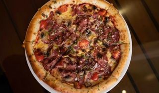 Фирменная пицца ABAYAS с бортиком сыра