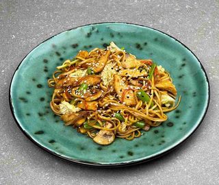 Локшина Чоу Мейн з куркою (250г)