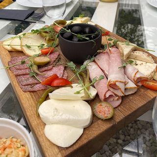 Deska serów i wędlin