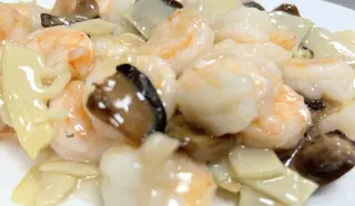 36A - Gamberi con bambù e funghi