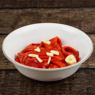 Salată de ardei copți