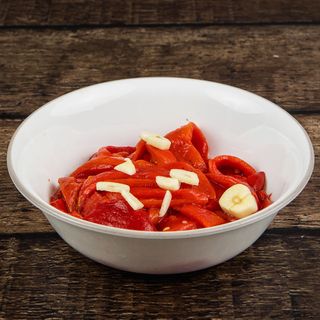 Salată de ardei copți