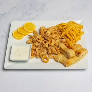 Lignje pržene i prilog, tartar umak 160g
