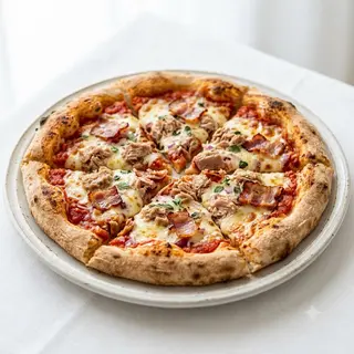 Pizza De Atún Y Bacon