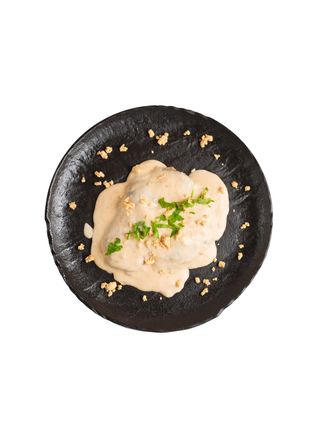 Pileći file u sosu od kikirikija